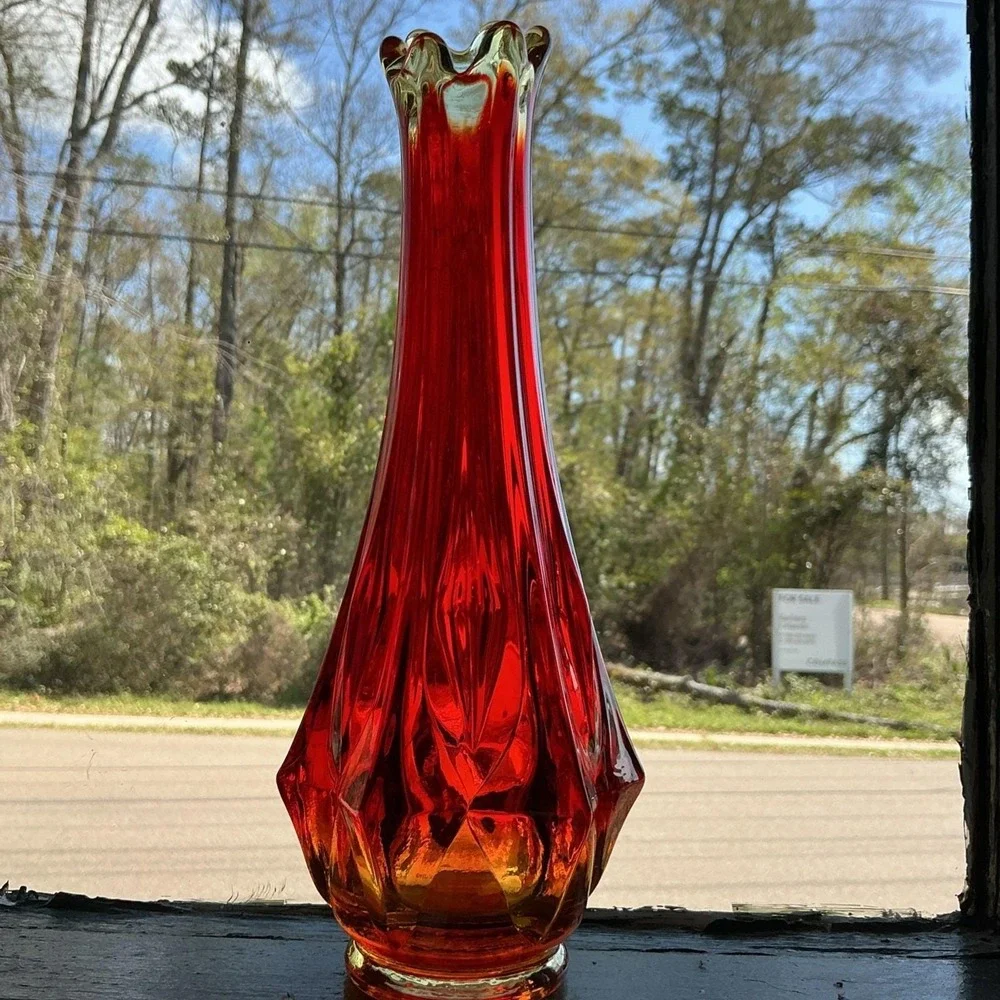 MCM Amberina Kanawha Swung Vtg Ombré Art Glass Bud Vase Diamond Cut 9
